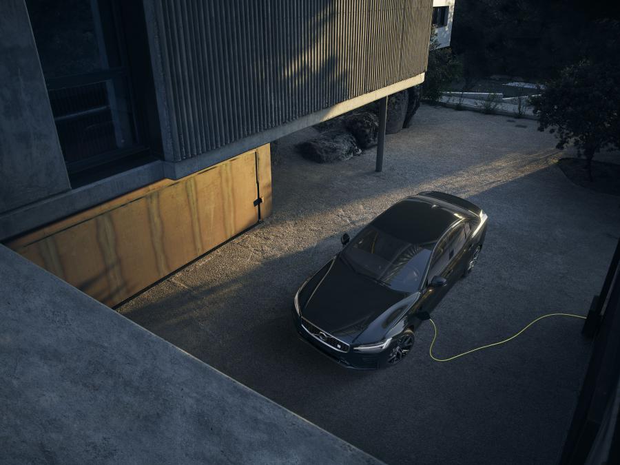  Volvo S60 T8 Polestar Engineered 2018 года  (WW) (фото 39 из 51)